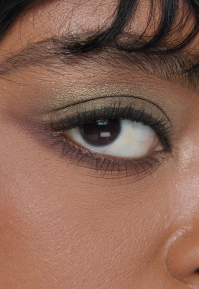 Get The Look: Embers Mini Eyeshadow Palette 05