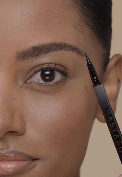 How To Use: MicroStroke Brow Pen in Granite